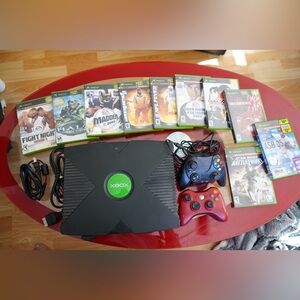 Microsoft Original Xbox Console Bundle UnTested  2 Controllers 10’Games